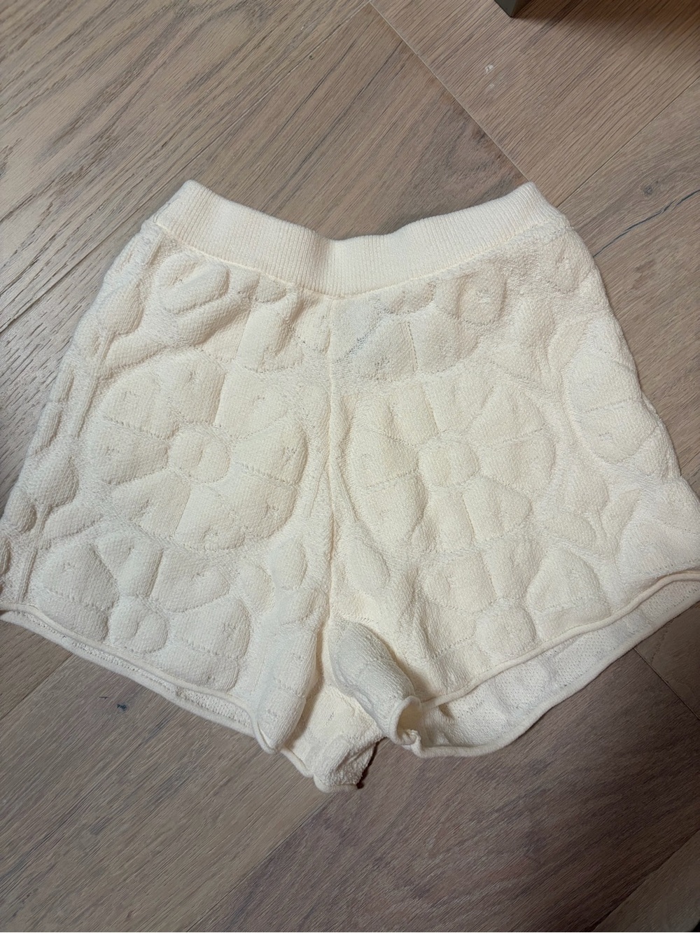 Roller Rabbit Cream Quilted Floral Knit Shorts